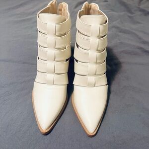 Cream Women's strappy heeled booties